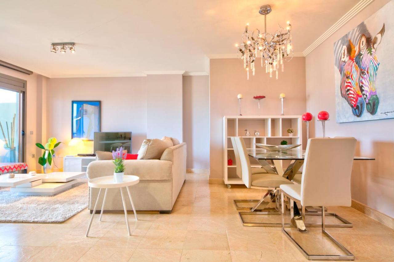 Mediterranean Swing - Acosta 4, Padierna Apartment *